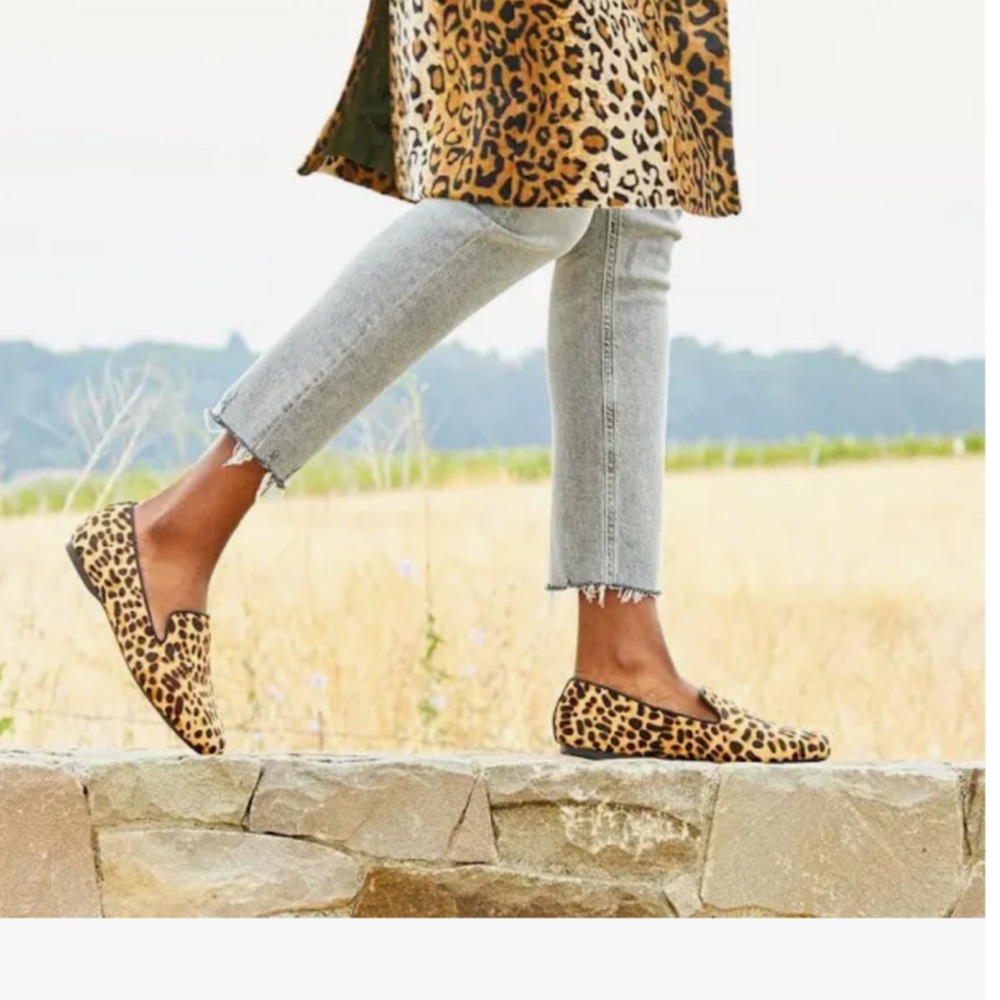 NWOT Birdies The Starling Cheetah
Print Flats